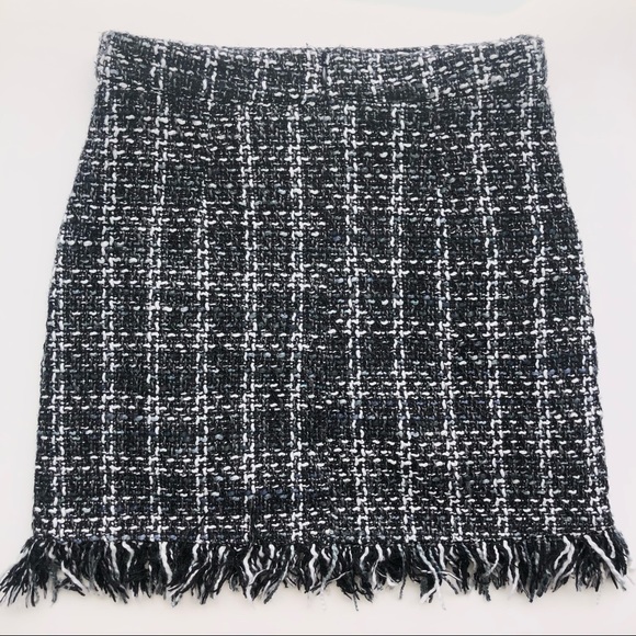 Tweed-like Mini Skirt - Picture 3 of 8